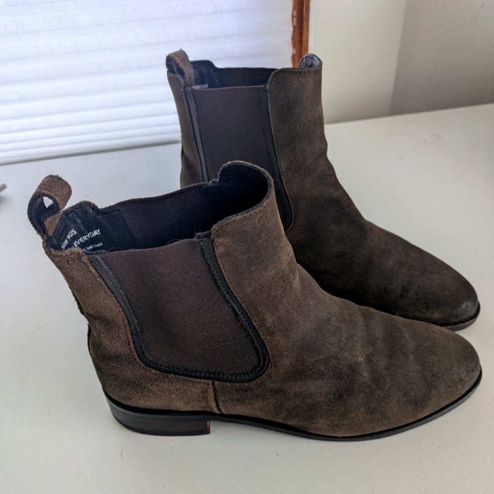 Thursday Duchess Chelsea Boot, Brown Suede, Size 9